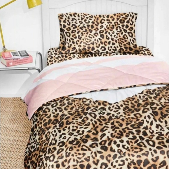 PINK Victoria's Secret Bedding Nwt Pink Victorias Secret Full Size